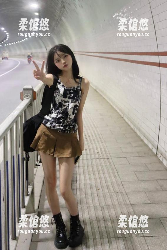 在17c吃瓜，永不迷路，瓜从天上掉下来，不吃就亏了！