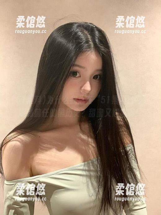 为什么我总在“51黑料官网”刷到前任的黑历史？甜蜜又尴尬啊！