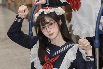 每一条八卦都直达心里，718.sx简直像个神探！