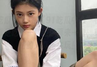 在“91吃瓜中心”看到的瓜，真是吃了一口还想再来一盘，看这网站的人真是会玩！