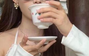 91吃瓜网：不知不觉，站在瓜田边上的你我他