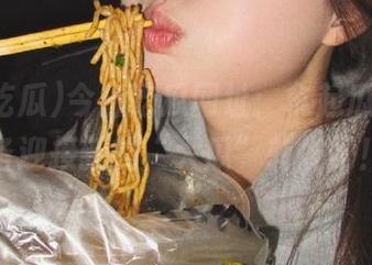 今日吃瓜网址：拿起瓜子，准备迎接新的“大瓜”转发吧！