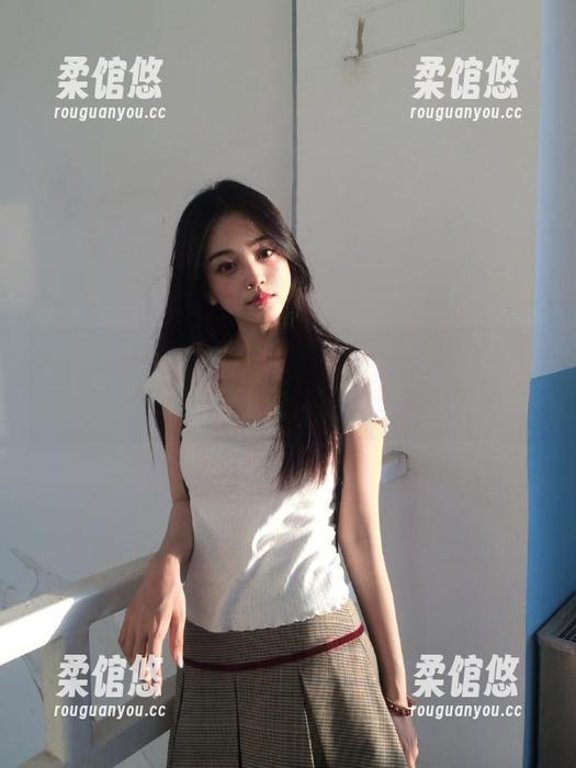 冲哥黑料app，用这个地址追热点，不走丢的秘诀！