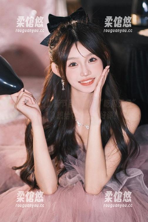 最新节目评测：“吃瓜天堂”上线，真想给它个五星好评！