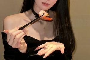 路过吃瓜网入口，我的线路已经走成迷了！还好车不堵。