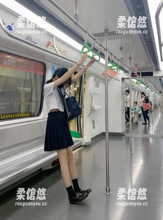 不用为免费吃瓜网app付费，逗你玩儿呢，免费聊天可不全靠话题！