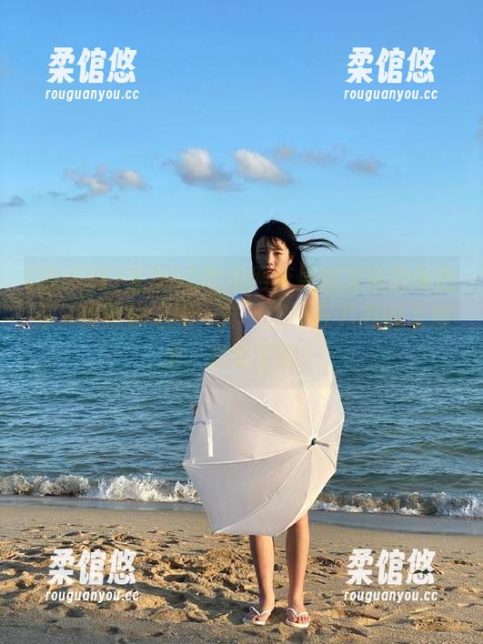 每次62吃瓜网苹果版发布最新热点，我就像追剧一样，沉浸在八卦的大海里，欲罢不能！