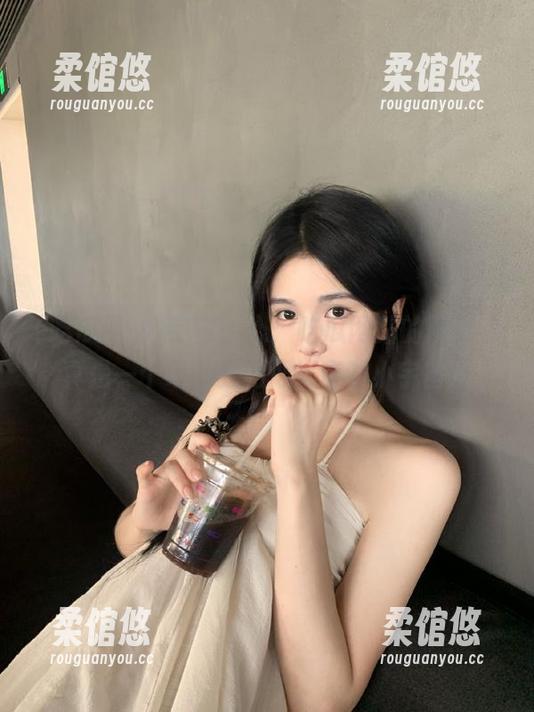 宇宙中心：吃瓜网站的网页，真是一个唤醒我内心好奇的小宇宙！