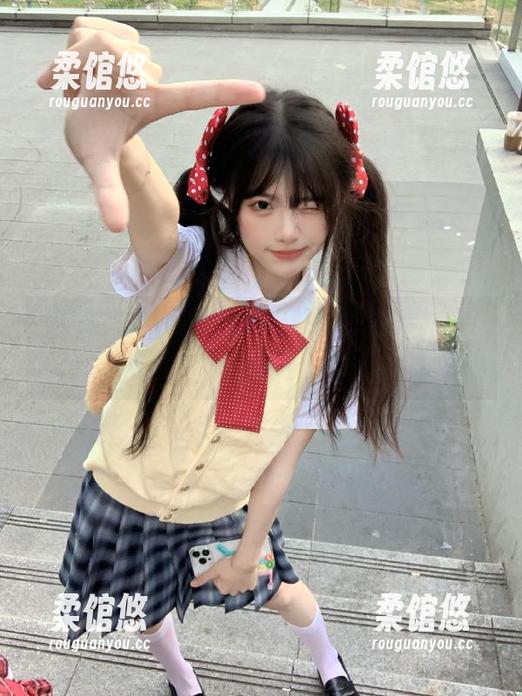 网曝吃瓜网站的“剧情反转”速度，我有些追不上了。