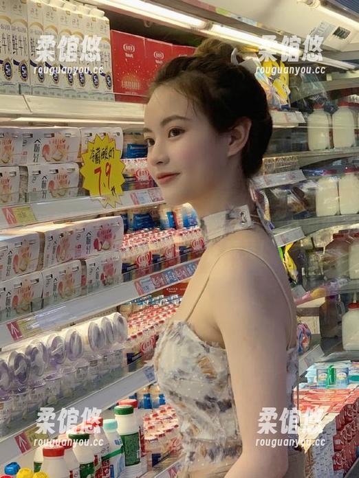 网红黑料发布：听说今晚的瓜特别甜，快来一探究竟！