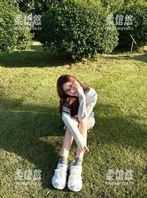 最新黑料不打佯：瓜田里的阴暗角落，总有不为人知的故事！