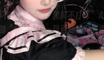 “国产黑料不打烊”App：瓜界的“快递”，一到通知就开始点外卖了。