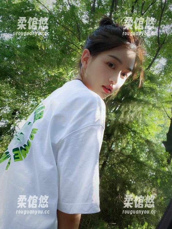 在黑料正能量网址寻找真相，2025年咱们一起变瓜友吧！