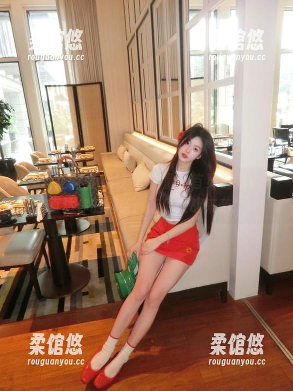 黑料正能量，首页最新章节直达你的辣条：吃瓜大战来袭！