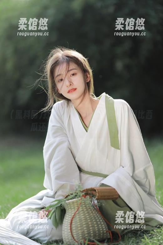 打卡黑料网地址：这里的瓜比西瓜还要鲜嫩，可以慢慢咀嚼！