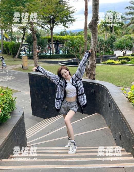 留个坑，这“黑网料”视频的深意真的需要深挖出土才行。